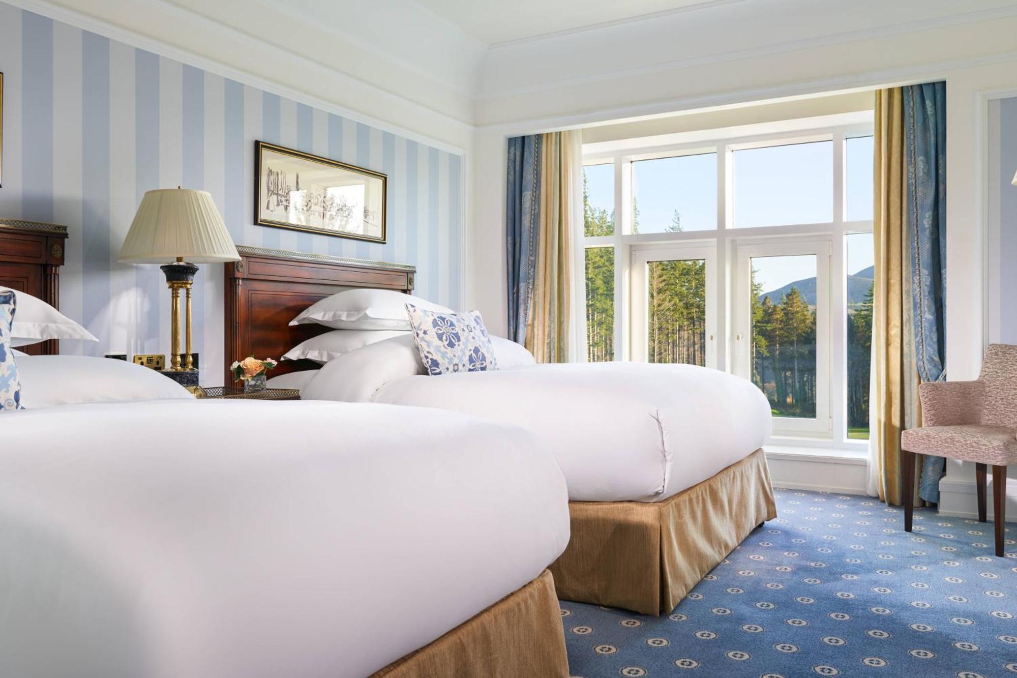 فندق باورسكورت، أوتوغراف كوليكشن® إنيسكري المظهر الخارجي الصورة A room at the Lake Placid Lodge